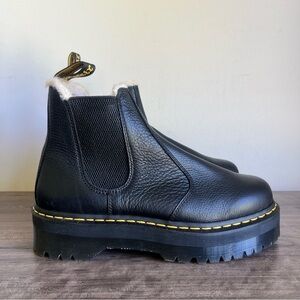 Dr. Martens 2976 Quad Faux Fur Lined Platform Chelsea Boot Size 11 or 12 SKU#247